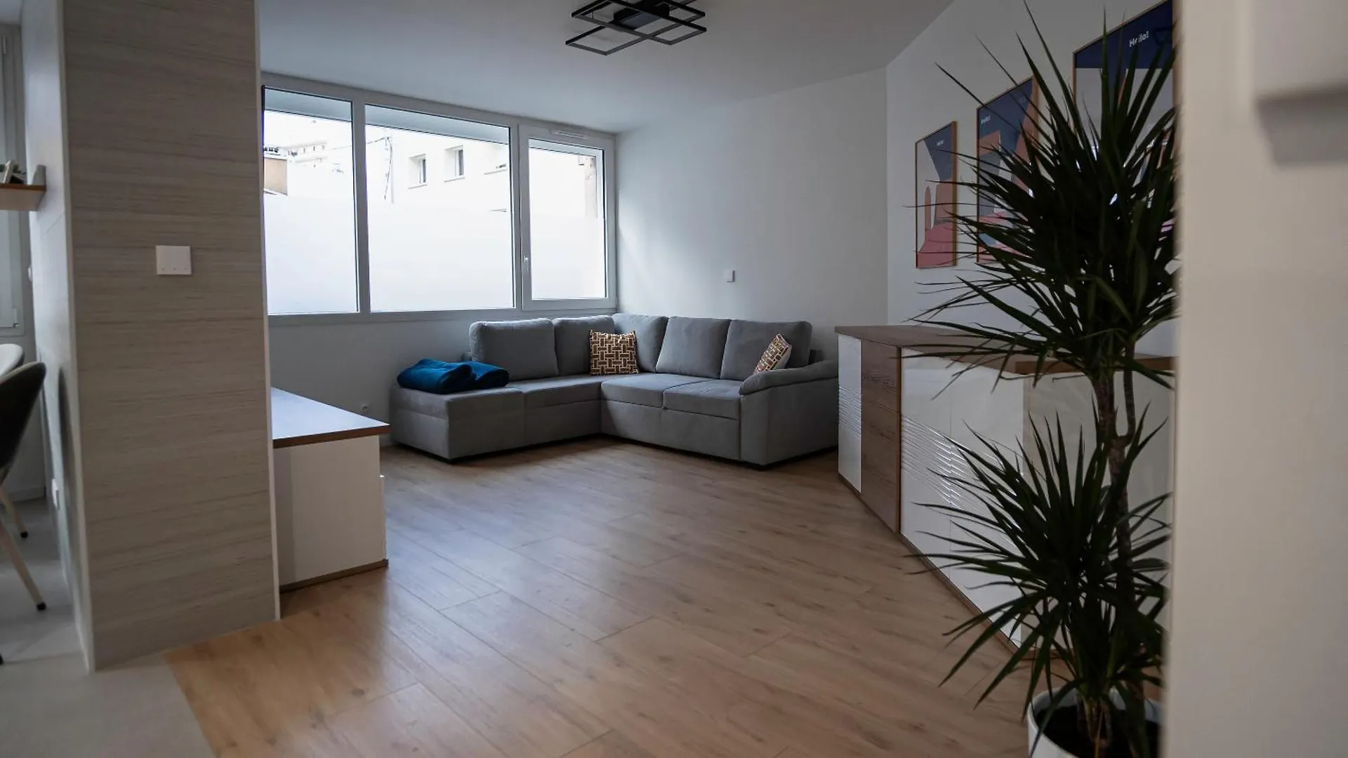 Au Coeur De Valence - Parking Gratuit Apartment